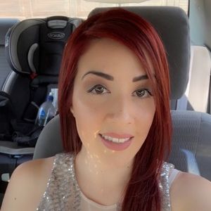 Meet your Posher, Deborah